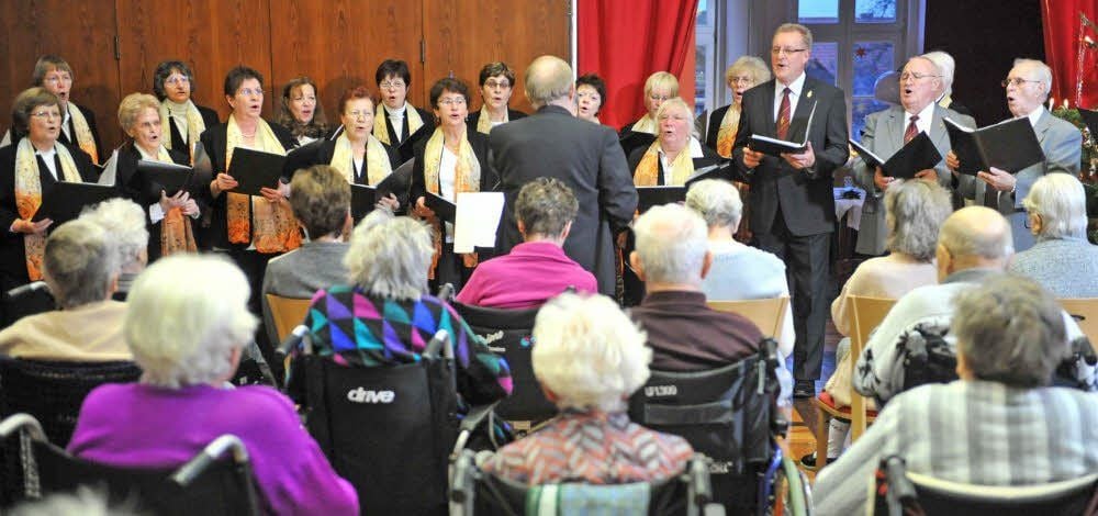 Auftritt im Pflegeheim „Gisander“: Beim Gemischten Chor Wolfen/Sandersdorf wie im Publikum ist die Freude am musikalischen Vortrag groß - allein, es fehlt an Nachwuchs.