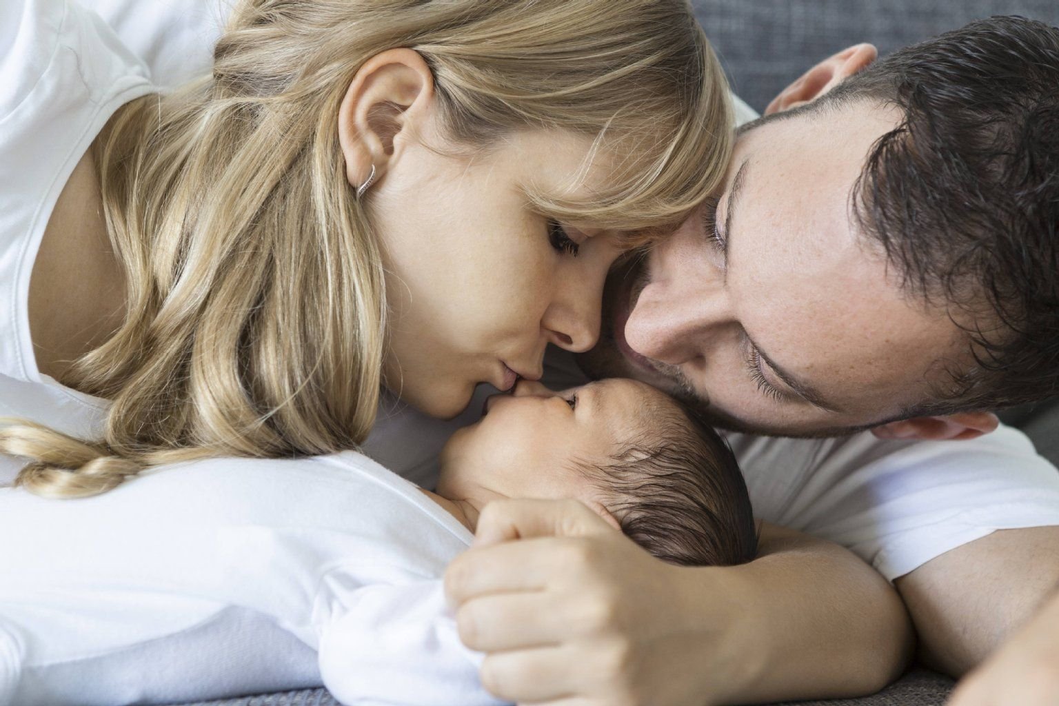 Mama, Papa, Kind – Eine Familie wird geboren.