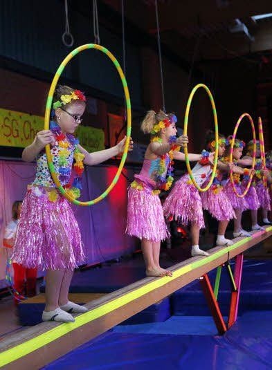Reifentanz der Kinder