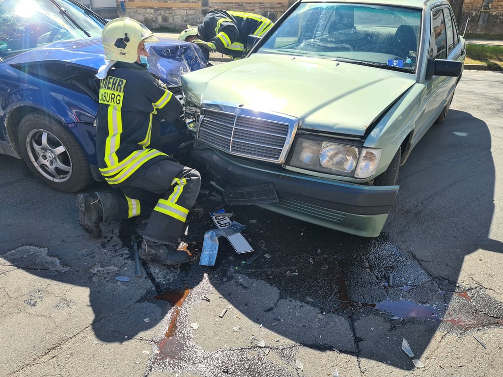 Vier verletzte Personen gab es bei einem Unfall in Quedlinburg.