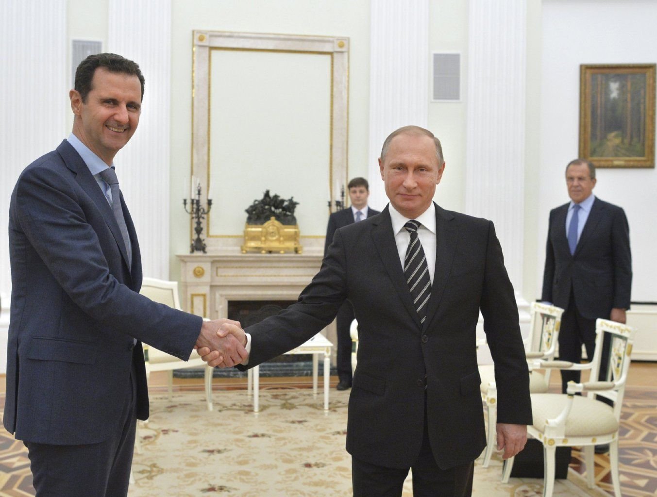 Baschar al-Assad (l.) trifft Wladimir Putin.