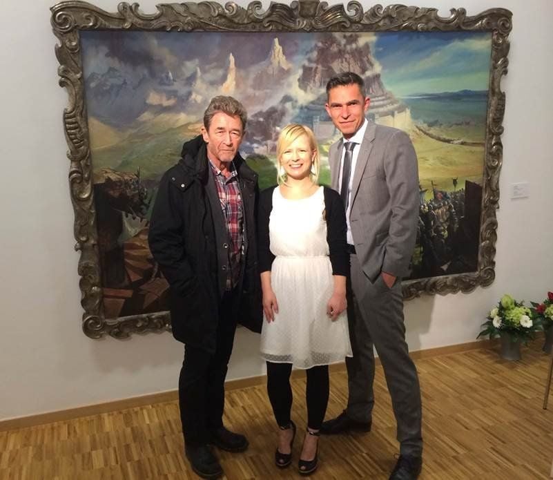 Peter Maffay (l.), gemeinsam mit Christin Müller-Wenzel und Matthias Rataiczyk, bei seinem Besuch im Kunstverein Talstraße.