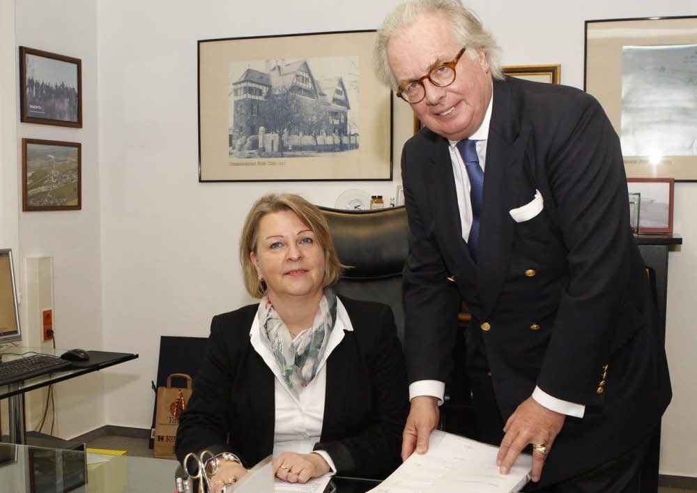 Rena Eichhardt (l.) sitzt ab Januar bei Romonta auf dem Stuhl von Gottfried-Christoph Wild (r.).