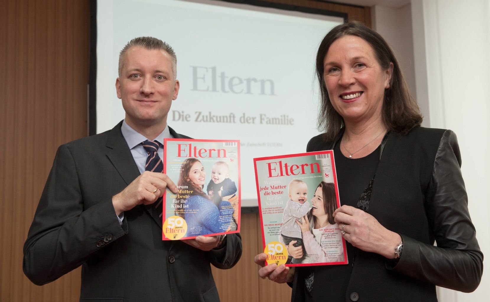 Peter Matuschek (forsa) und Marie-Luise Lewicki (Zeitschrift „Eltern“) bei Vorstellung der Forsa-Studie „Die Zukunft der Familie“.