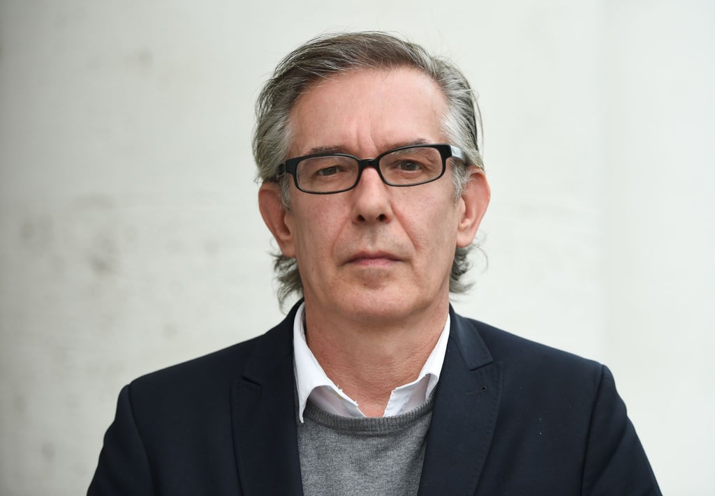 Der Autor Ulrich Peltzer 2015 in Frankfurt am Main.