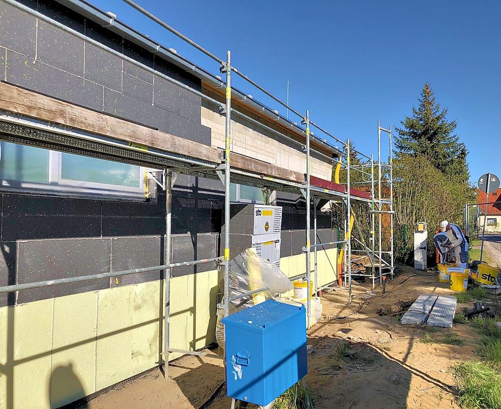 An der neuen Kita in Zörnigall werden derzeit die Wände gedämmt.