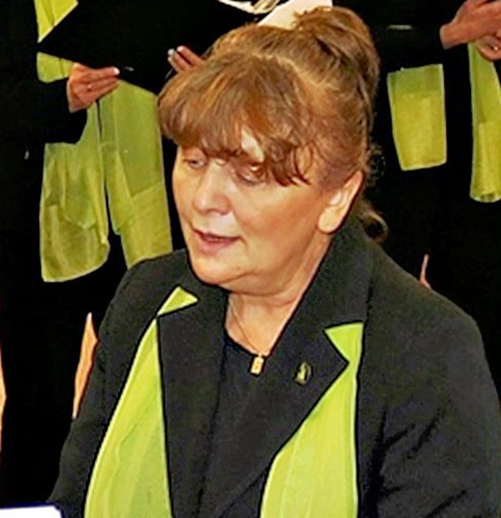 Angela Köcher, Musiklehrerin und Chorleiterin