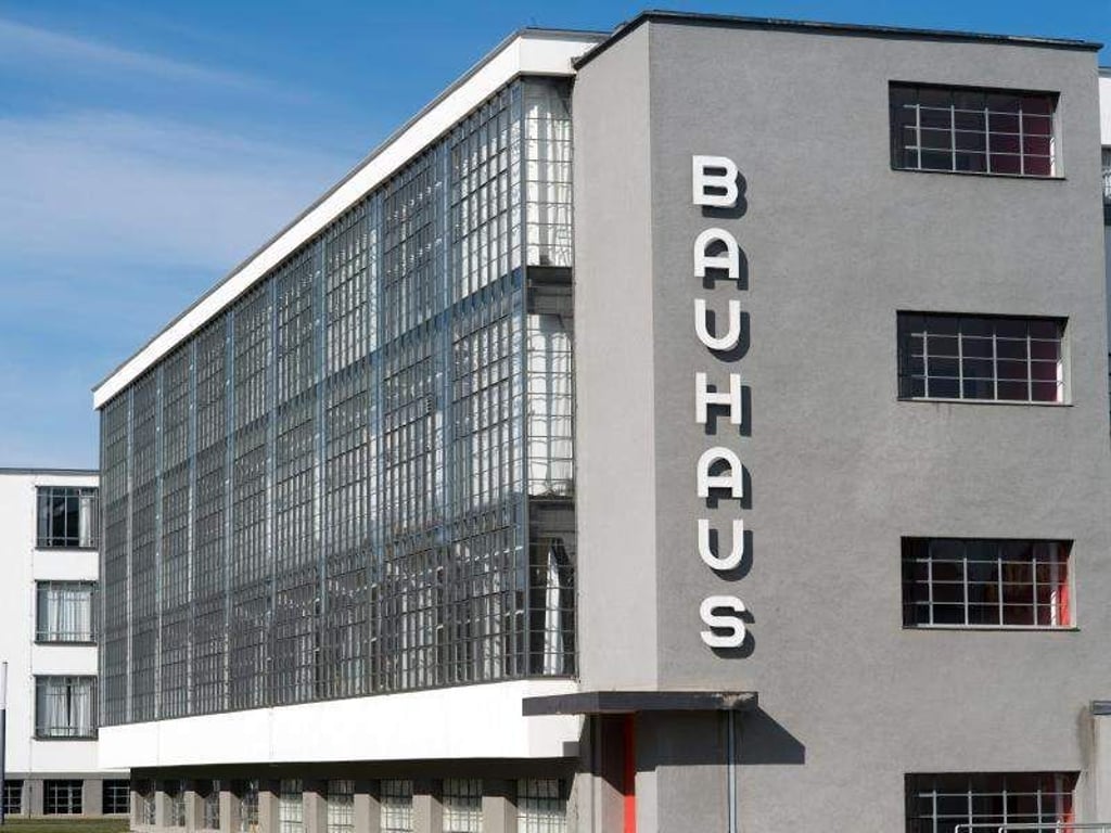 Das Dessauer Bauhaus. Foto: Klaus-Dietmar Gabbert/Archivbild