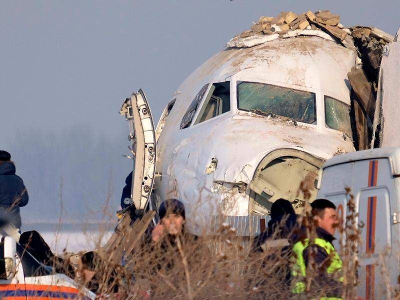 Flugzeug stürzt in Kasachstan unmittelbar nach dem Start ab