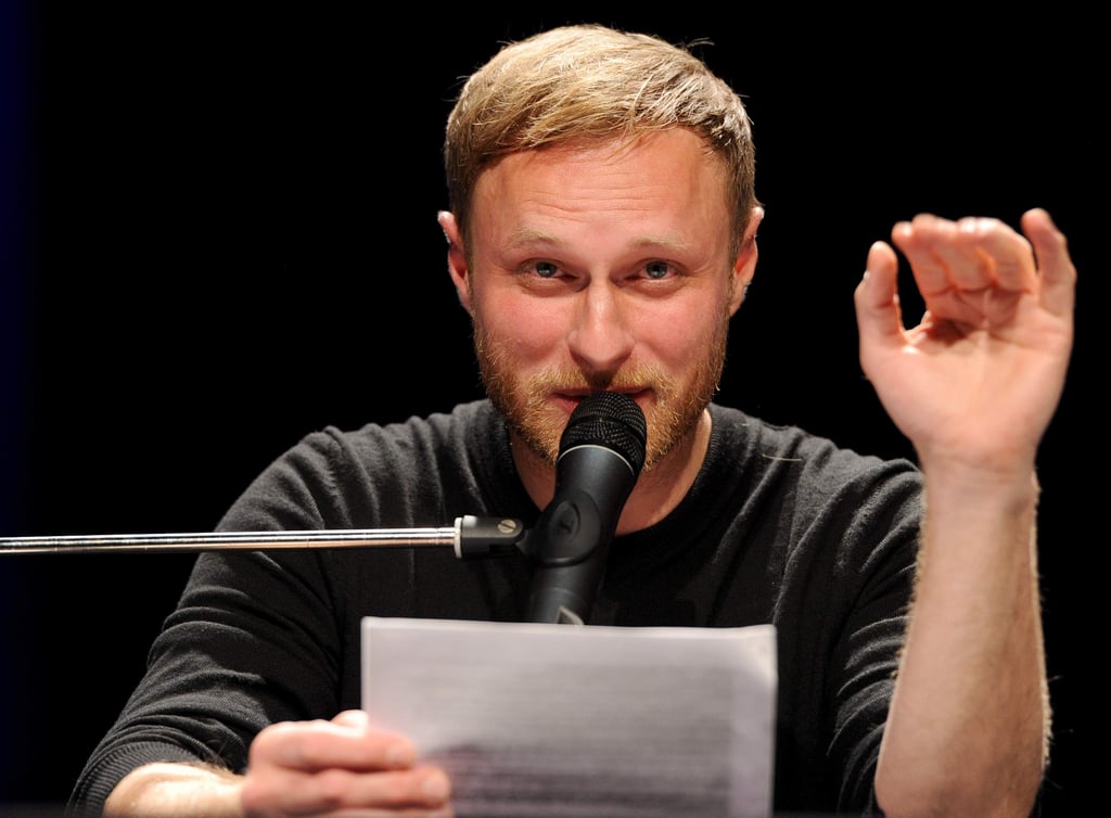 Der Autor Michael Nast liest am 23.02.2016 im Theater "Modernes" in Bremen aus seinen Texten. Mit seinen Kolumnen und Büchern über die Liebe und das Leben trifft der Berliner den Nerv der Zeit und sorgt für ausverkaufte Lesungen. Foto: Ingo Wagner/dpa (zu dpa "Autor Michael Nast mag keine Ratgeber" vom 24.02.2016) +++ dpa-Bildfunk +++