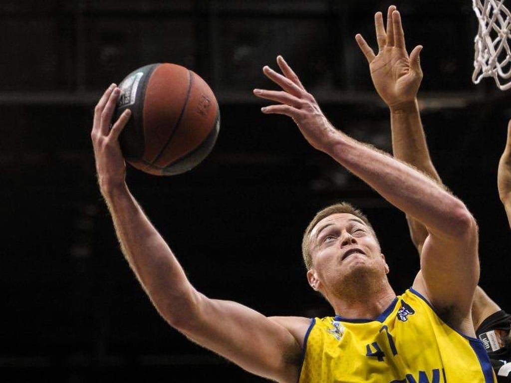 Oldenburgs Brian Qvale holte 19 Punkte für sein Team gegen Ventspils. Foto: Thorsten Helmerichs