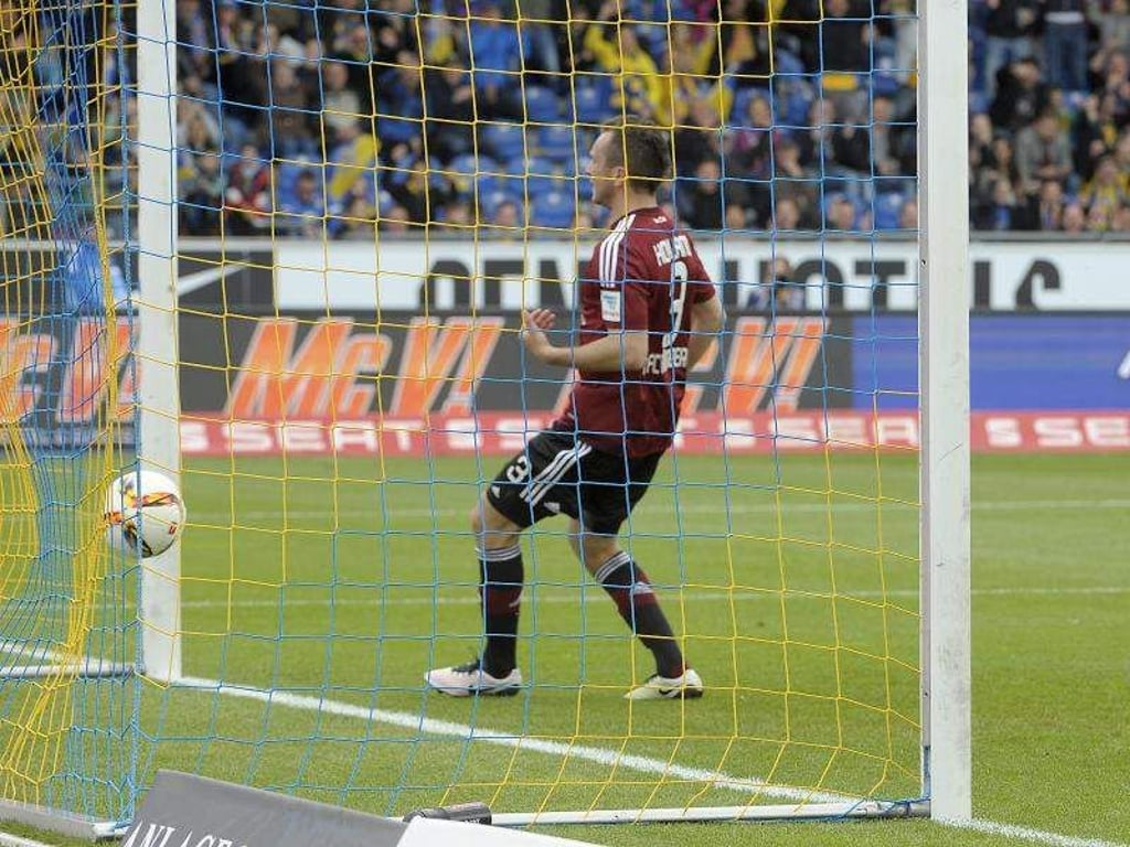 Der 1. FC Nürnberg kassierte gegen Eintracht Braunschweig eine 1:3-Niederlage. Foto: Dominique Leppin