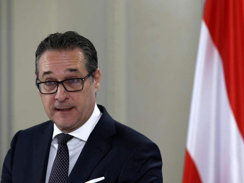 Heinz-Christian Strache, Vizekanzler von Österreich und FPÖ-Chef, bei einer Pressekonferenz im Februar 2018. Foto: Ronald Zak/AP