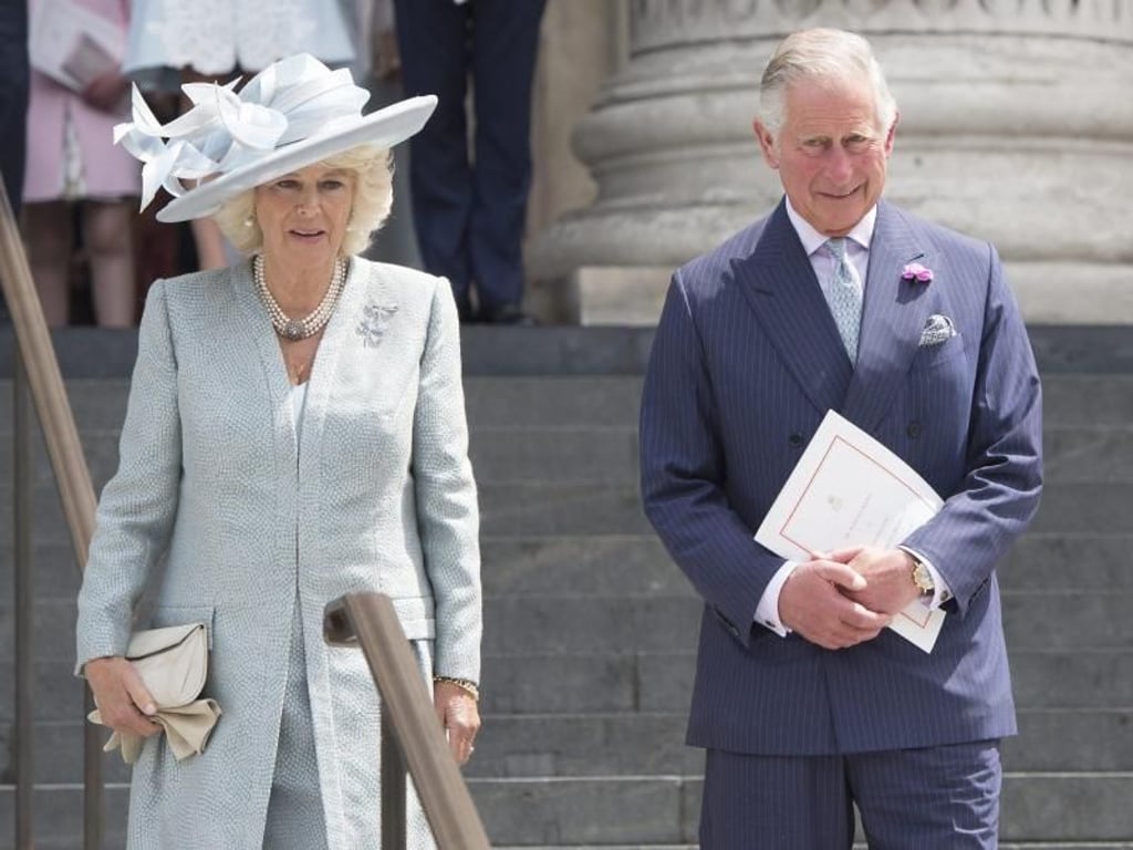 Charles und Camilla haben ihren Platz gefunden. Foto: Facundo Arrizabalaga