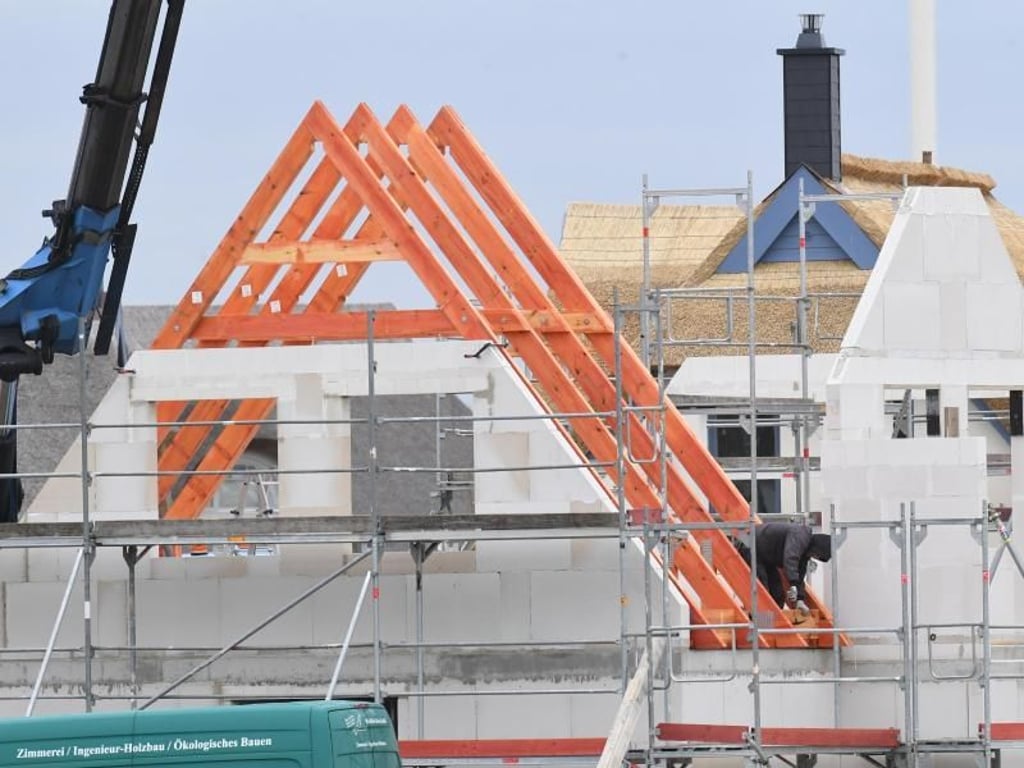 Im ländlichen Raum wird der Studie zufolge oft sogar zu viel neu gebaut, statt den Bestand zu sanieren. Foto: Stefan Sauer