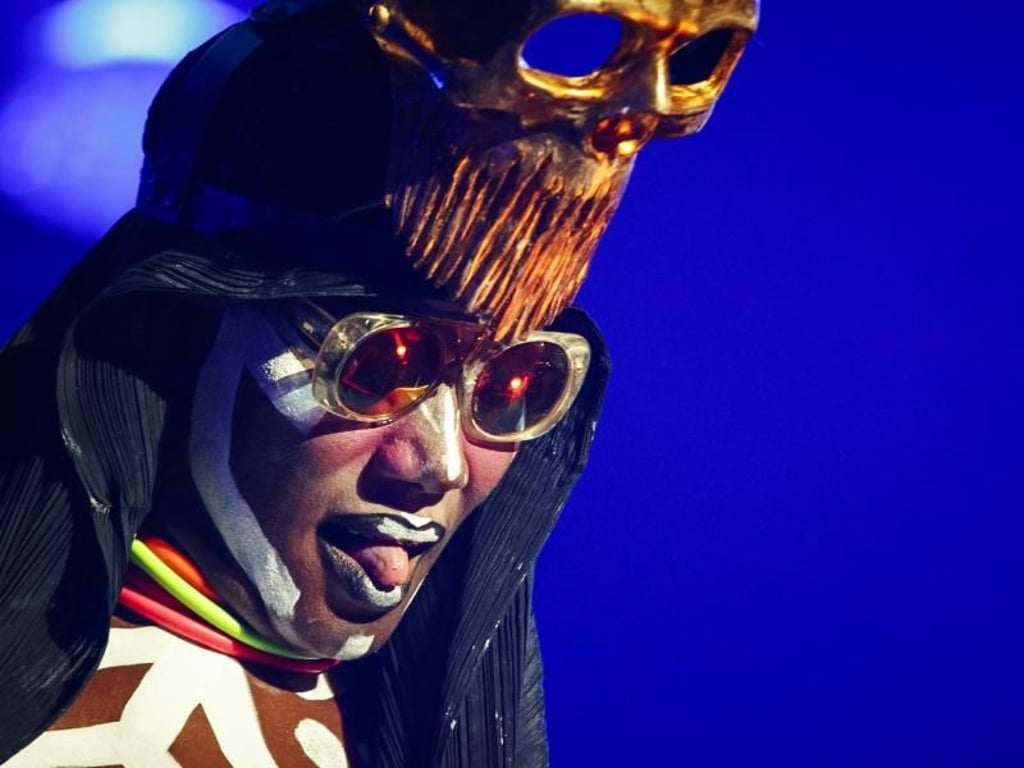 Grace Jones beherrscht die große Show. Foto: Valentin Flauraud