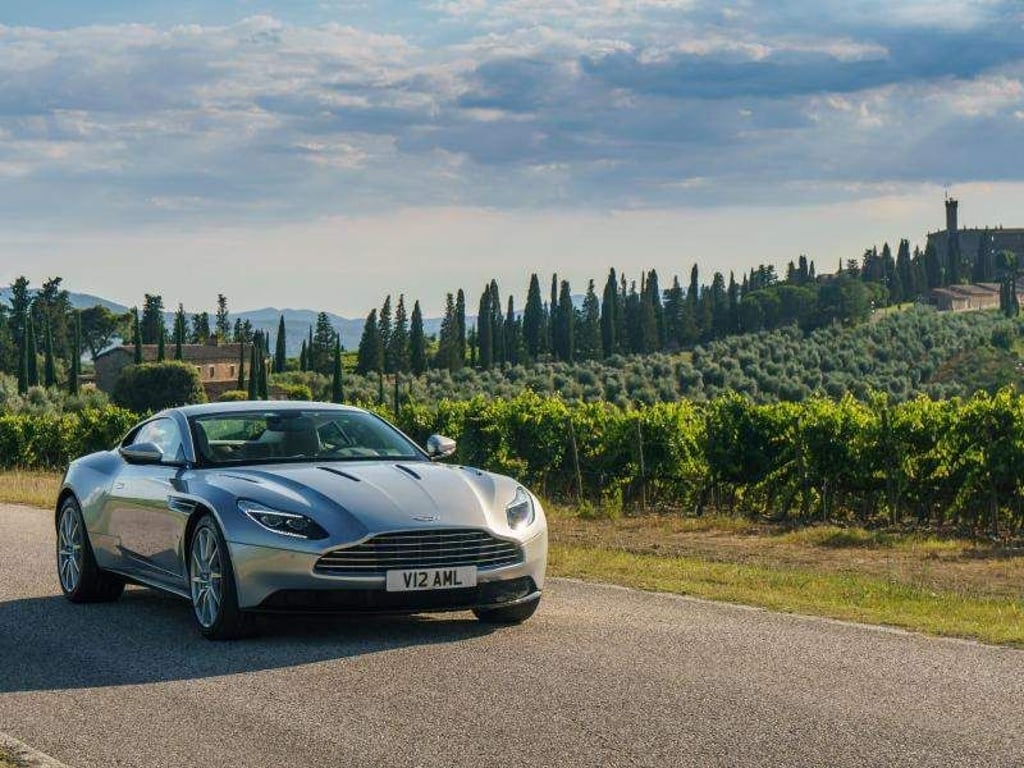 Die Architektur des Aston Martin DB11 bildet ab Oktober die Grundlage für eine Modelloffensive, die insgesamt vier neue Fahrzeuge umfassen soll. Foto: Aston Martin