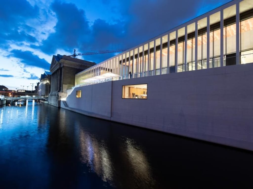 Die James-Simon-Galerie auf der Museumsinsel. Foto: Sören Stache