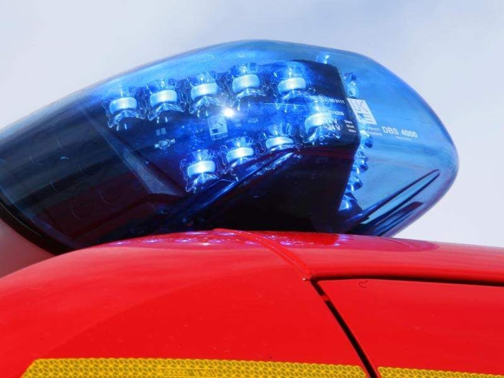 Ein Blaulicht der Feuerwehr. Foto: Stephan Jansen/Archiv