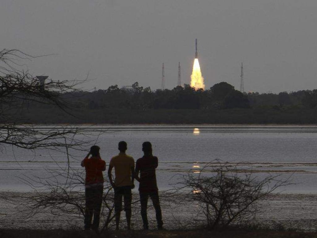 Raketenstart in Sriharikota. Die PSLV (Polar Satellite Launch Vehicle) Trägerrakete hat 31 Satelliten in die Erdumlaufbahn gebracht. Foto: AP