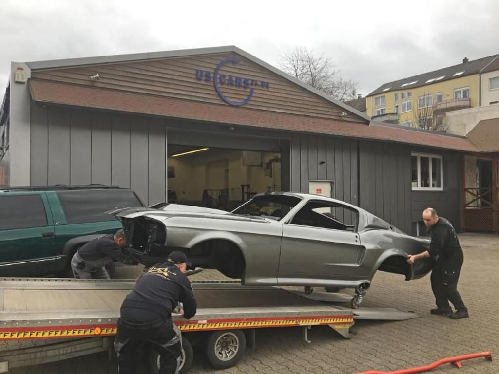 Basis-Import: Manche Kunden importieren auch nur eine Grundlage für eine Restaurierung wie etwa bei diesem 1967er Ford Mustang Fastback. Foto: Dieter Thiel/USCars24/dpa-tmn