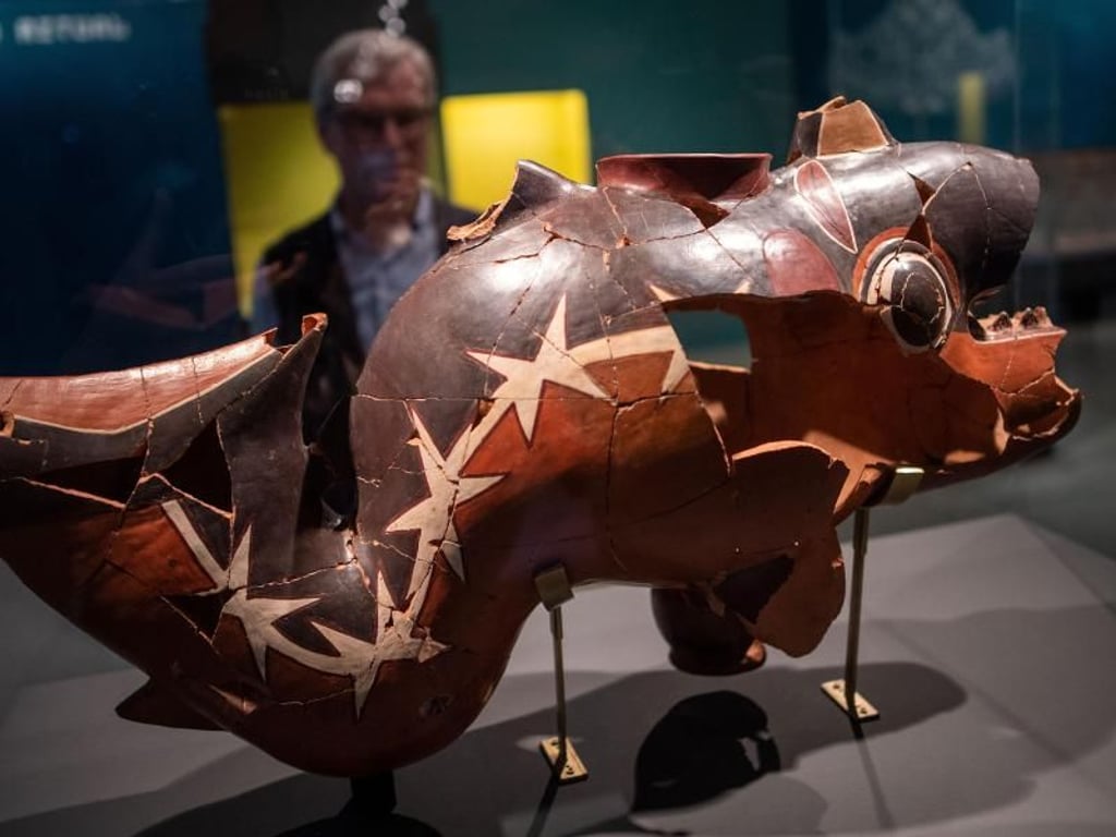 Das Figurengefäß eines Orcas aus Cahuachi (ca. 50-300 n. Chr.). Foto: Marius Becker