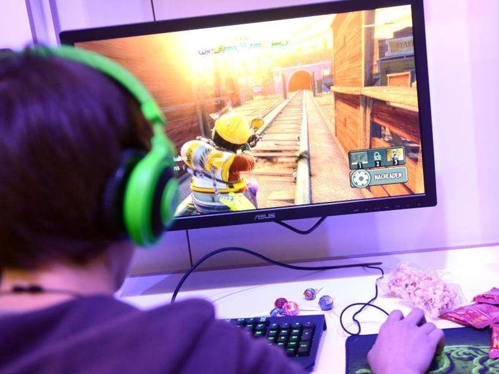 Nicht für jedes Spiel muss im Computer die neueste Hardware stecken. Wer seine Bedürfnisse kennt, kann beim Kauf des Spiele-PCs sparen - und trotzdem mit Spaß zocken.
Foto: Caroline Seidel
