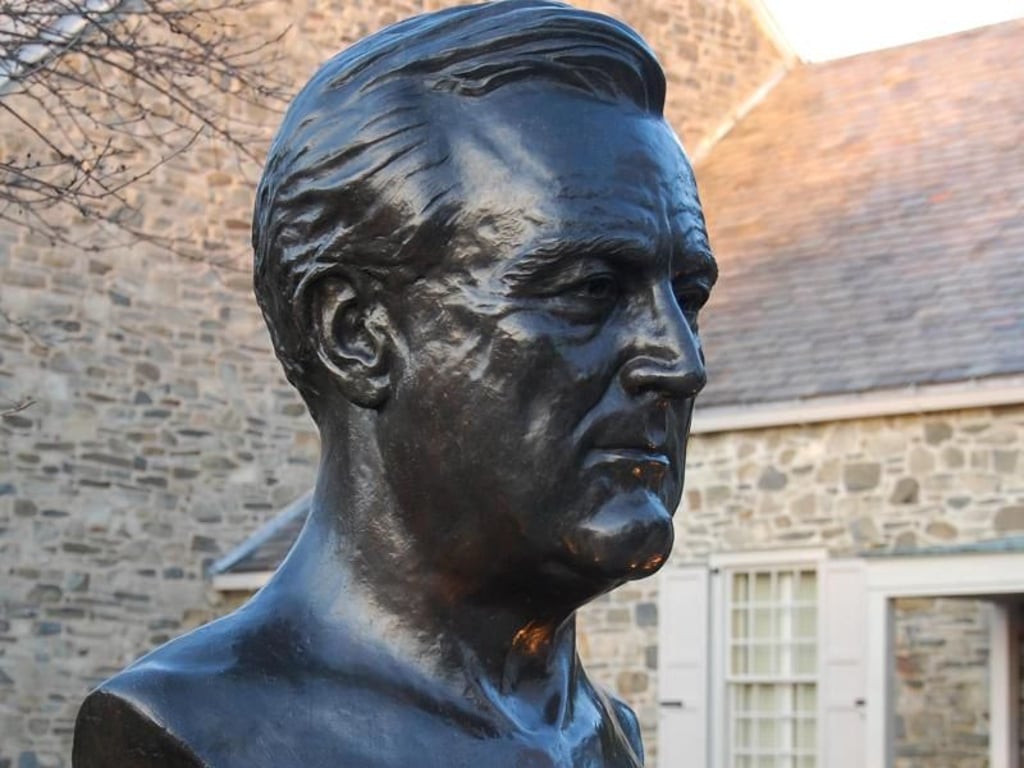 Keiner war länger als US-Präsident im Amt als er: In Hyde Park nördlich von New York erinnert auch diese Büste an Franklin Delano Roosevelt.
Foto: Chris Melzer