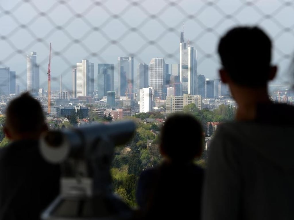 Ausblick über Frankfurt: Der Goetheturm war ein Wahrzeichen und eine Touristenattraktion. Foto: Arne Dedert