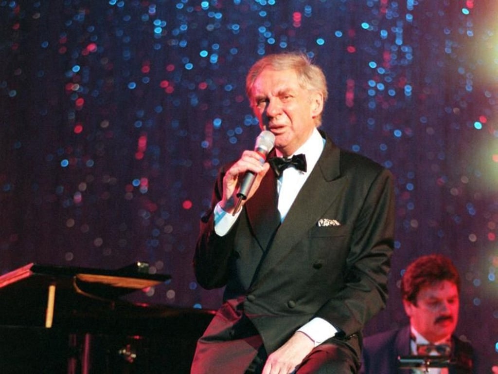 Harald Juhnke sah sich als deutsche Antwort auf Frank Sinatra. Foto: Bernd Settnik