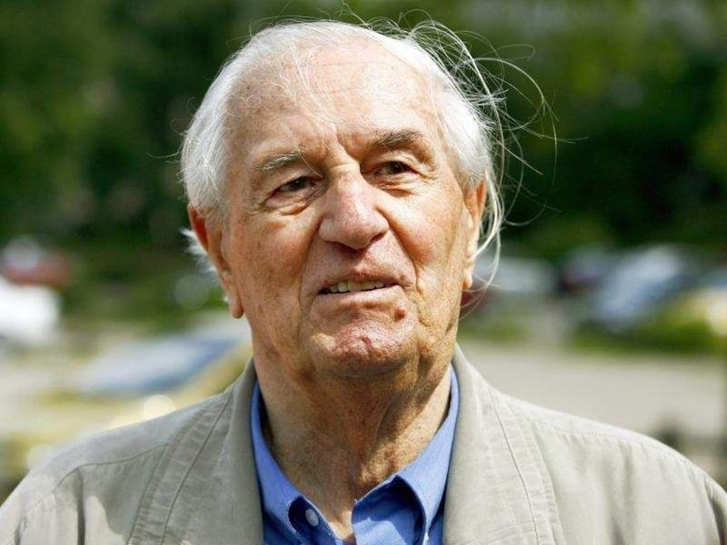 Der ehemalige Leibwächter von Adolf Hitler, Rochus Misch, ist tot. Foto: Steffen Kugler/Archiv