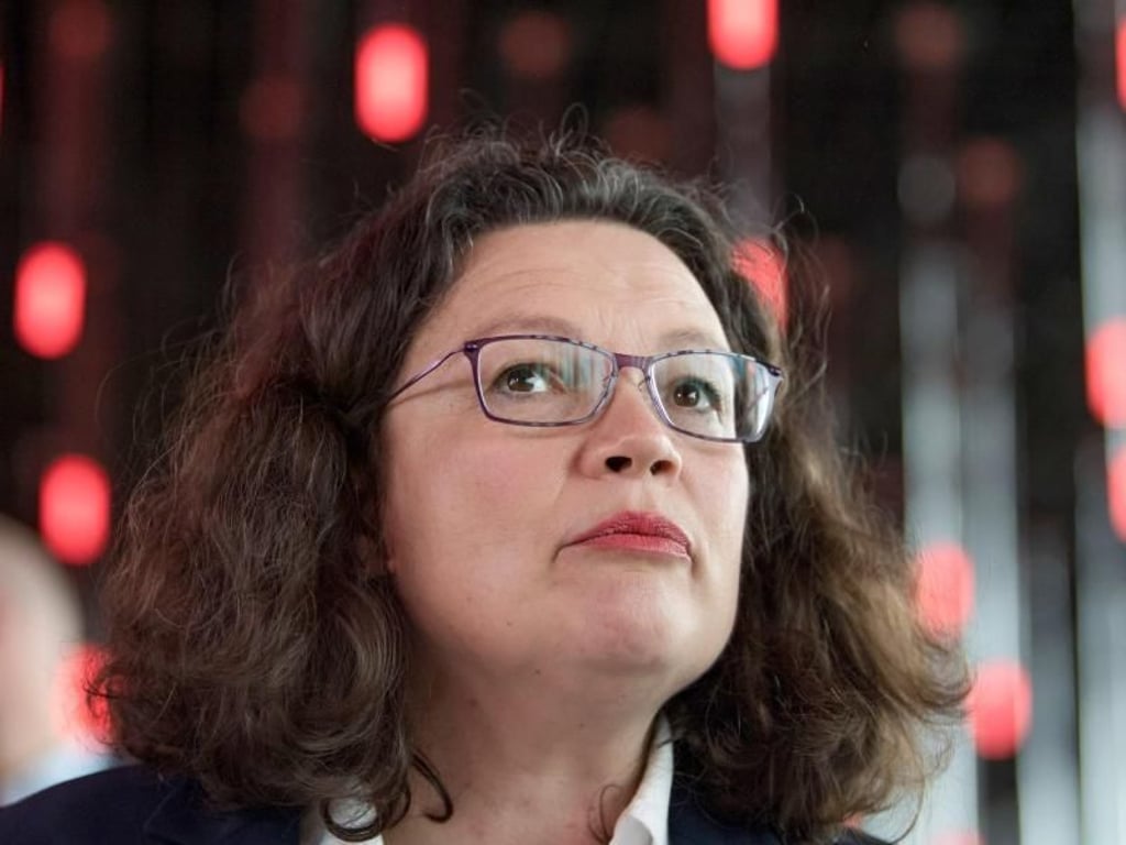SPD-Chefin Andrea Nahles: «Dass der Vorsitzende der Jungsozialisten jung und sozialistisch argumentiert, das ist wirklich nicht als aufregend empfunden worden hier.» Foto: Hendrik Schmidt