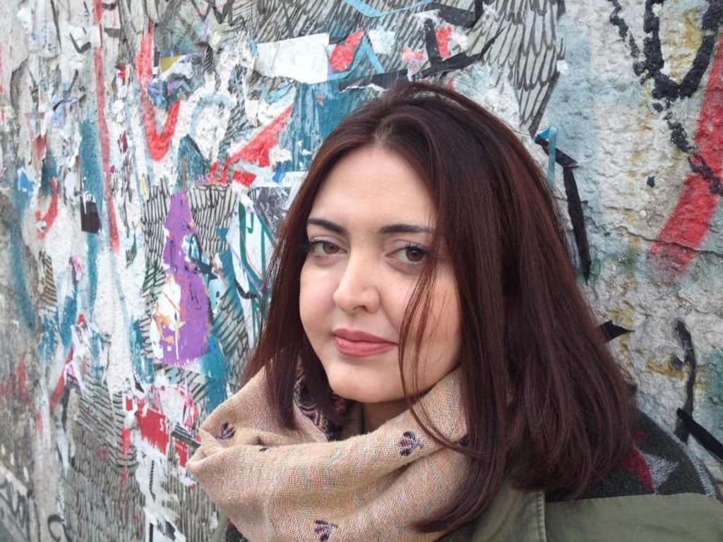 Die Erfahrungen im Krieg haben Rasha Abbas' Art zu schreiben verändert. Foto: Privat/mikrotext