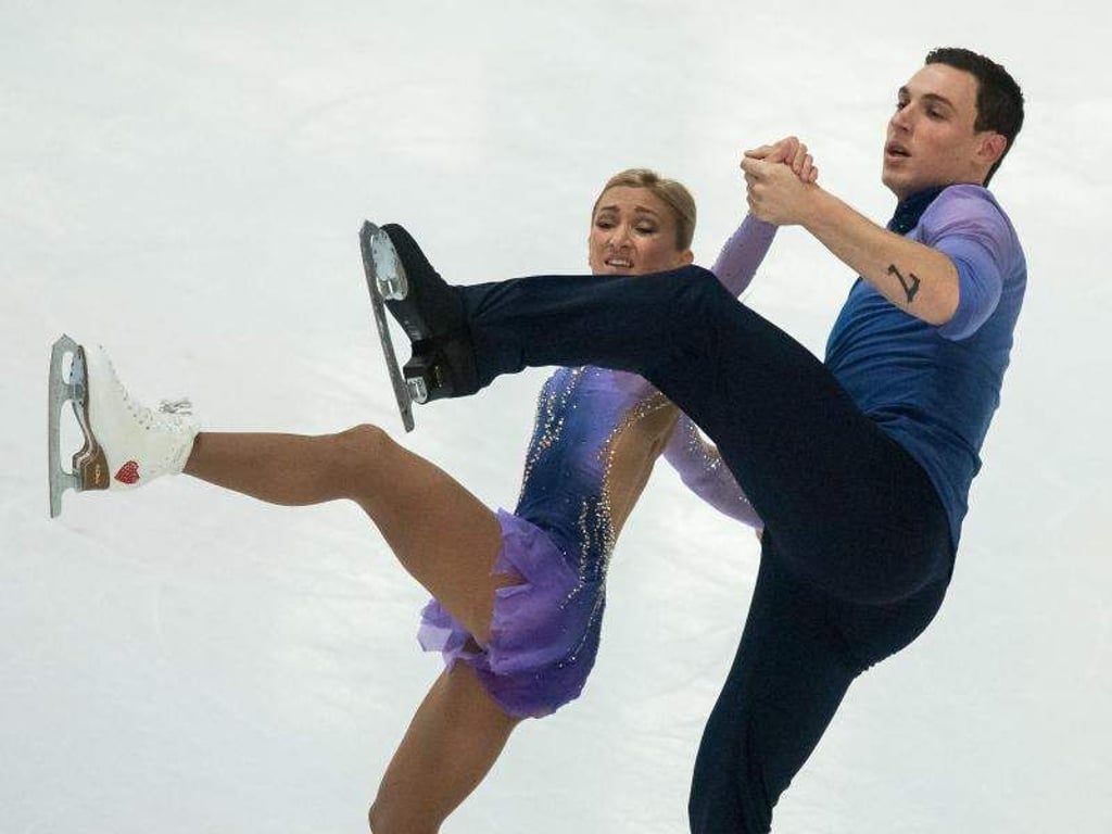 Aljona Savchenko und Bruno Massot bei der Nebelhorn Trophy in Kür der Paare in Aktion. Foto: Peter Kneffel
