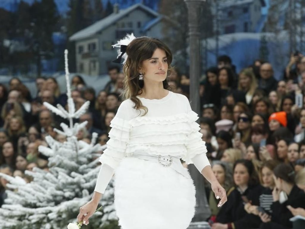 Schauspielerin Penélope Cruz als Schneeflocke. Foto: Thibault Camus/AP