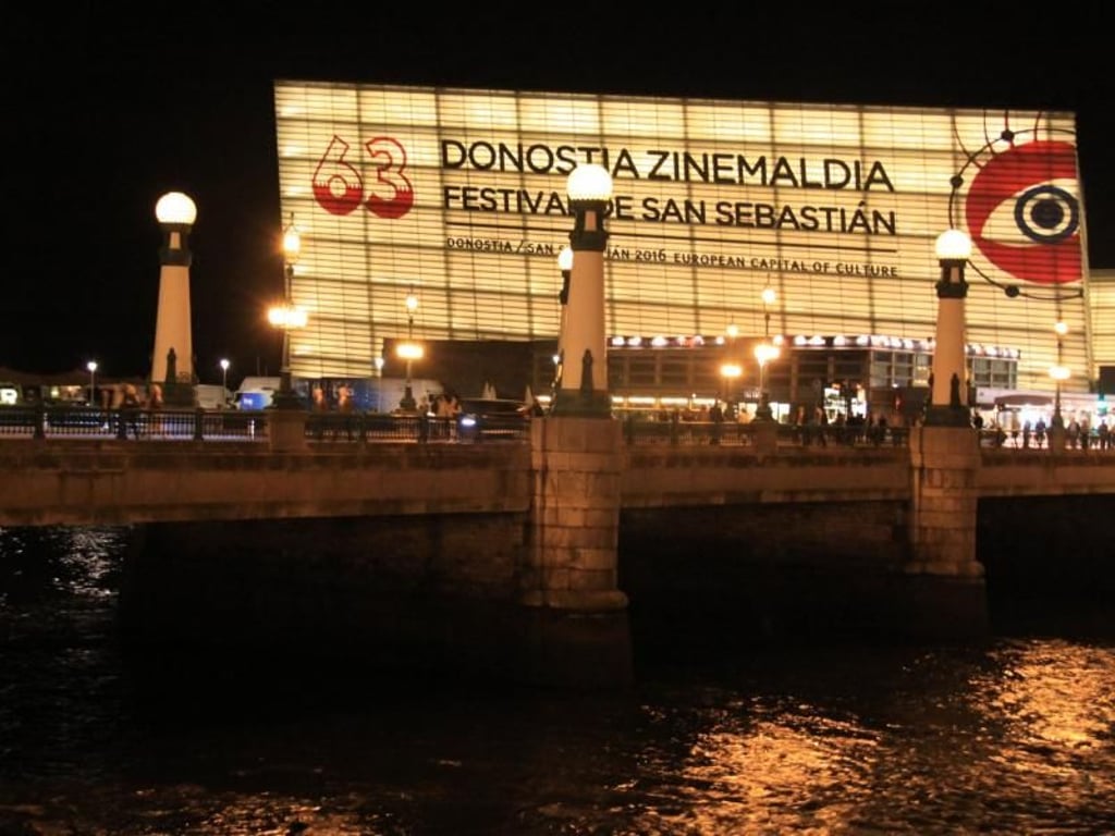 Der Kursaal von Stararchitekt Rafael Moneo beherbergt auch das Internationales Filmfestival von San Sebastián. Foto: Manuel Meyer