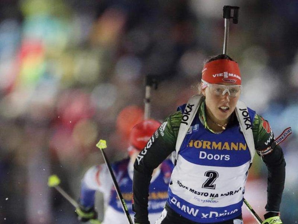 Der Einstieg in den Biathlon-Weltcup lief für Laura Dahlmeier besser als gedacht. Foto: Petr David Josek/AP
