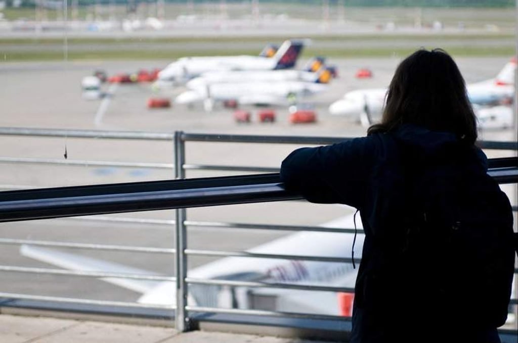 Zum Themendienst-Bericht vom 12. September 2014: Sollte Russland westliche Airlines mit einem Überflugverbot belegen, müssten sich Passagiere mitunter auf einen Zwischenstopp und längere Flugzeiten in Richtung Asien gefasst machen.
(Archivbild vom 05.06.2008/Die Veröffentlichung ist für dpa-Themendienst-Bezieher honorarfrei.) Foto: Jens Schierenbeck