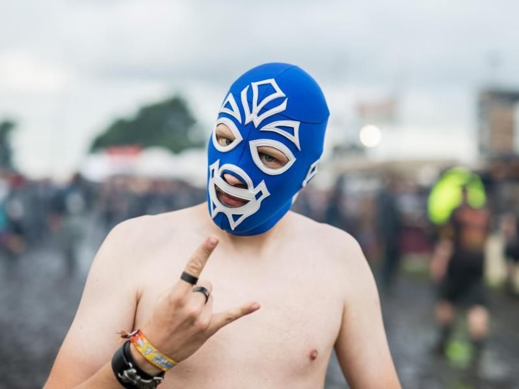 «Je ausgefallener, umso besser» lautet das Motto zum Wacken-Festival. Foto: Daniel Reinhardt