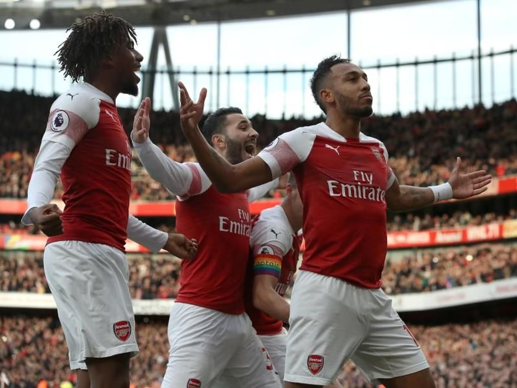 Arsenals Pierre-Emerick Aubameyang (r) führt die Torschützenliste der Premier League an. Foto: Nick Potts/PA Wire