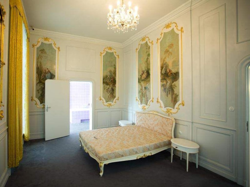 Prunkvolles Schlafzimmer für weibliche Staatsgäste im Schloss Schönhausen in Berlin. Foto: Jörg Carstensen