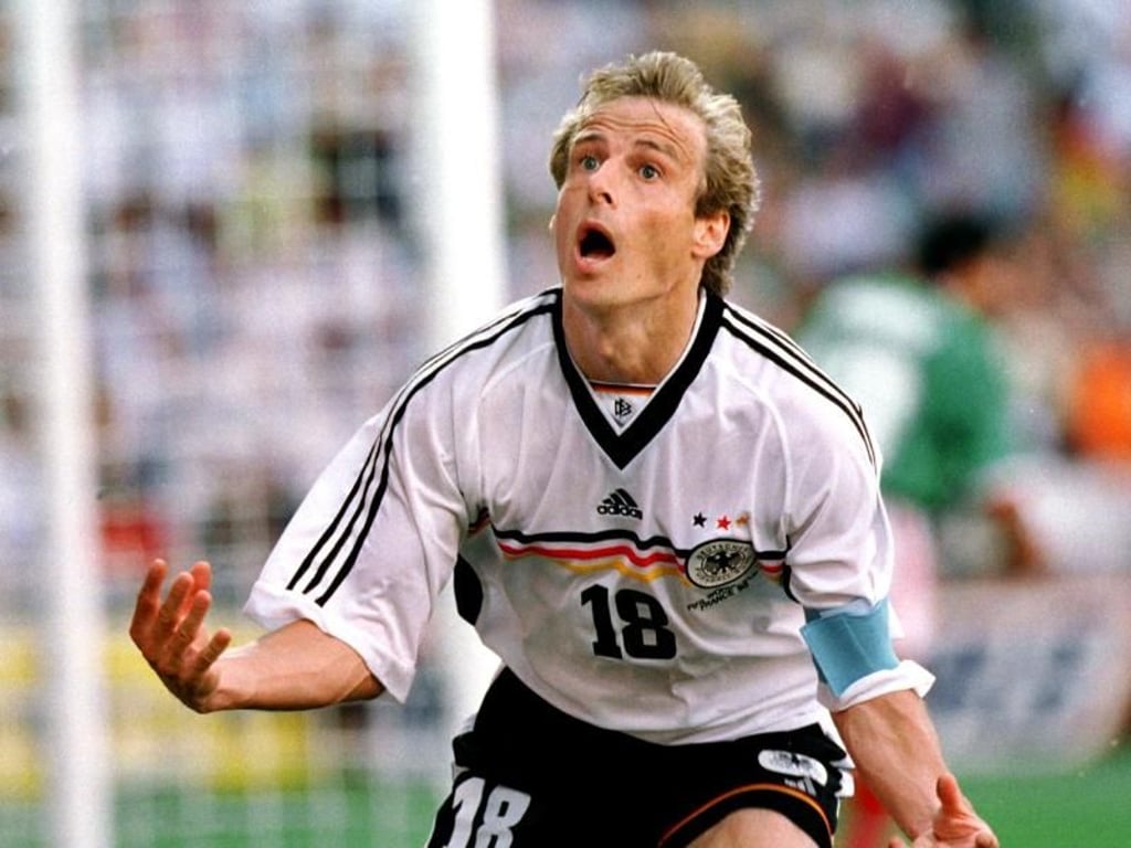 WM 1998 in Frankreich: Jürgen Klinsmann jubelt über seinen Treffer zum 1:1 im Achtelfinale. Foto: Achim Scheidemann