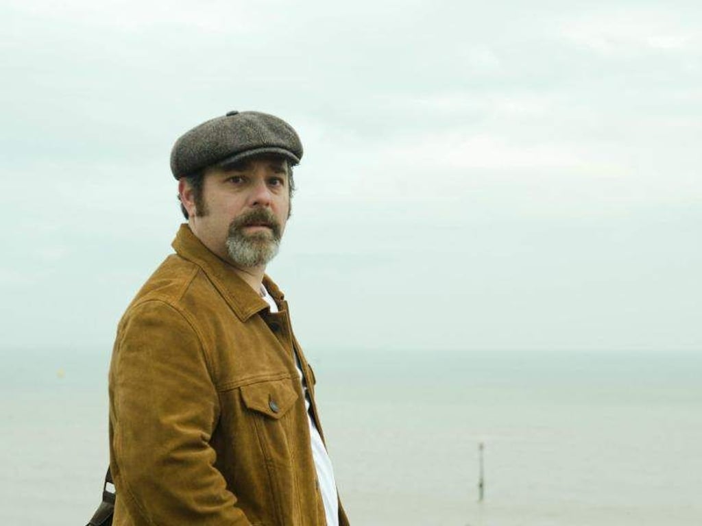 Der Skeptiker Professor Goodman (Andy Nyman) entlarvt in seiner TV-Show paranormale Schwindler. Foto: Concorde Filmverleih GmbH