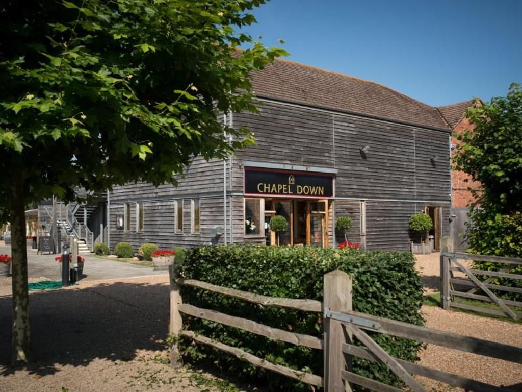 Mehr als 800.000 Flaschen Wein werden jährlich in der Chapel Down Winery produziert. Foto: Chapel Down/Visit Kent