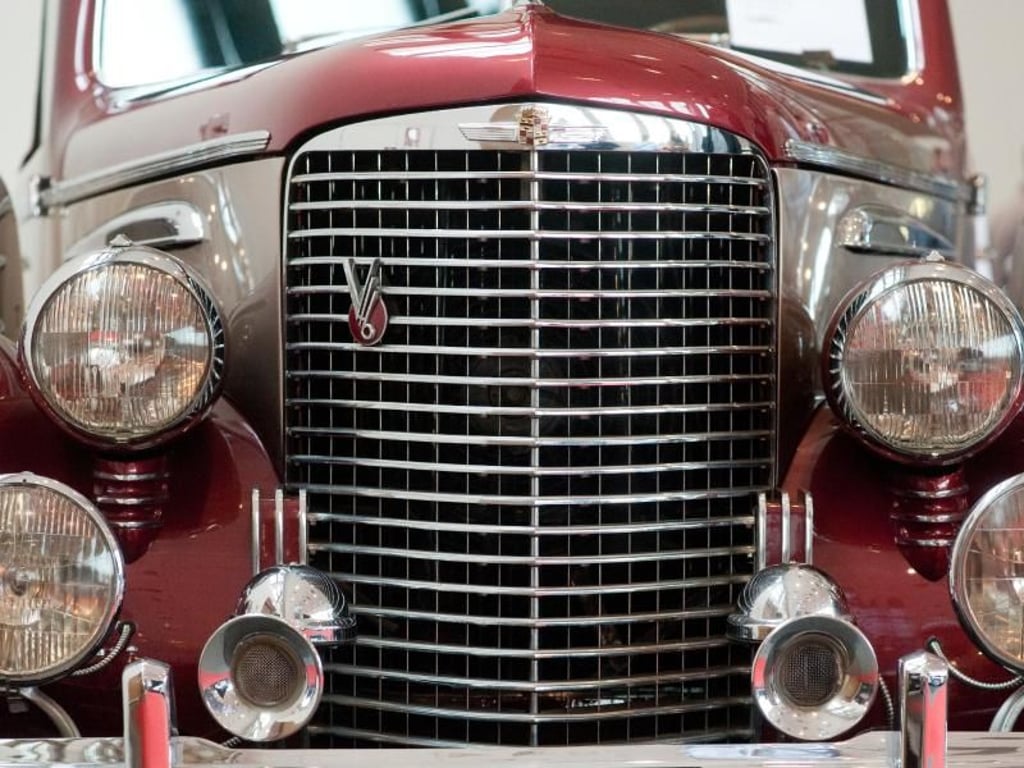 Kühles Köpfchen bewahren: Schnell kann ein Mausklick zum Gewinn einer Onlineauktion für einen Oldtimer mit Standort USA führen, doch der Import hat manchmal Fallstricke. Foto: Klaus-Dietmar Gabbert/dpa-tmn