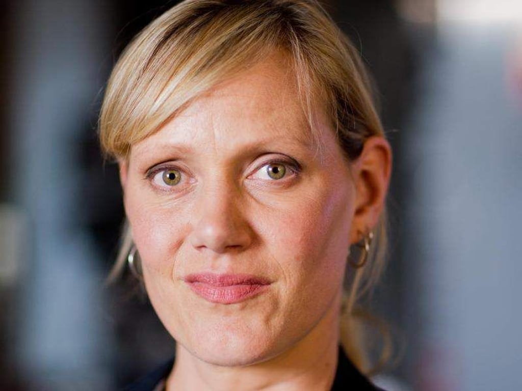 Anna Schudt als Kommissarin Martina Bönisch 2013 bei Dreharbeiten zum vierten "Tatort" aus Dortmund. Foto: Rolf Vennenbernd