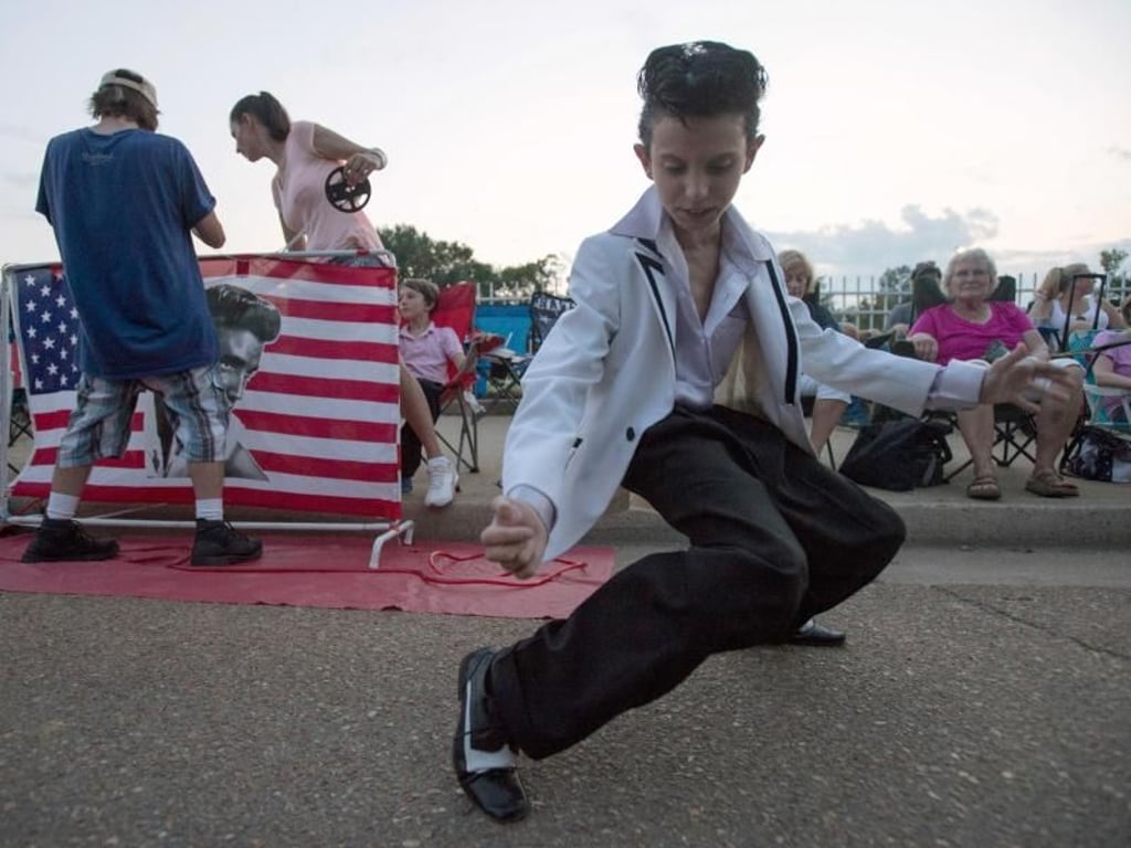 Elvis-Imitator Nathan Pittorf in Graceland. Foto: Brandon Dill