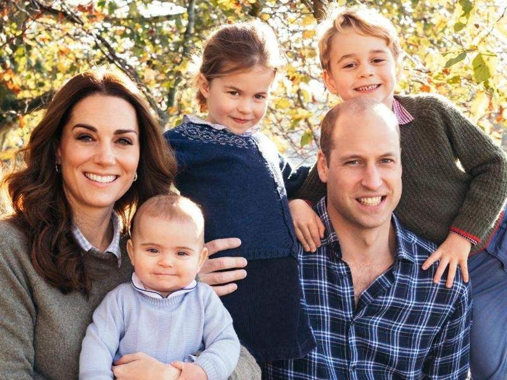 Eine royale Familie: Prinz William mit seiner Frau Herzogin Kate und den drei Kindern Prinz Louis (l), Prinzessin Charlotte (M) und Prinz George (r). Foto (2018): Matt Porteous/PA Wire Foto: Matt Porteous