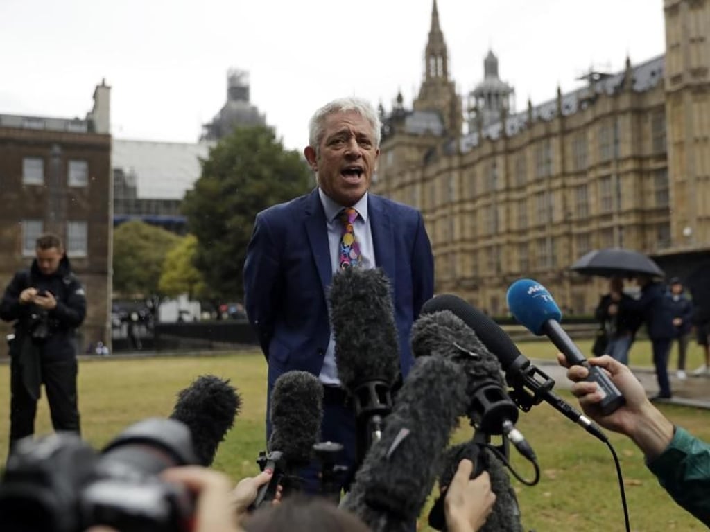 Alles in Order: Unterhaus-Sprecher John Bercow verkündet, dass das Parlament schon morgen wieder zusammenkommt. Foto: Matt Dunham/AP