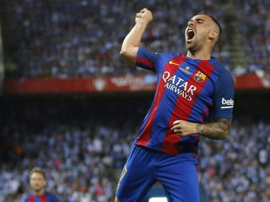 Paco Alcácer könnte bald das Trikot von Borussia Dortmund tragen. Foto: Daniel Ochoa De Olza/AP